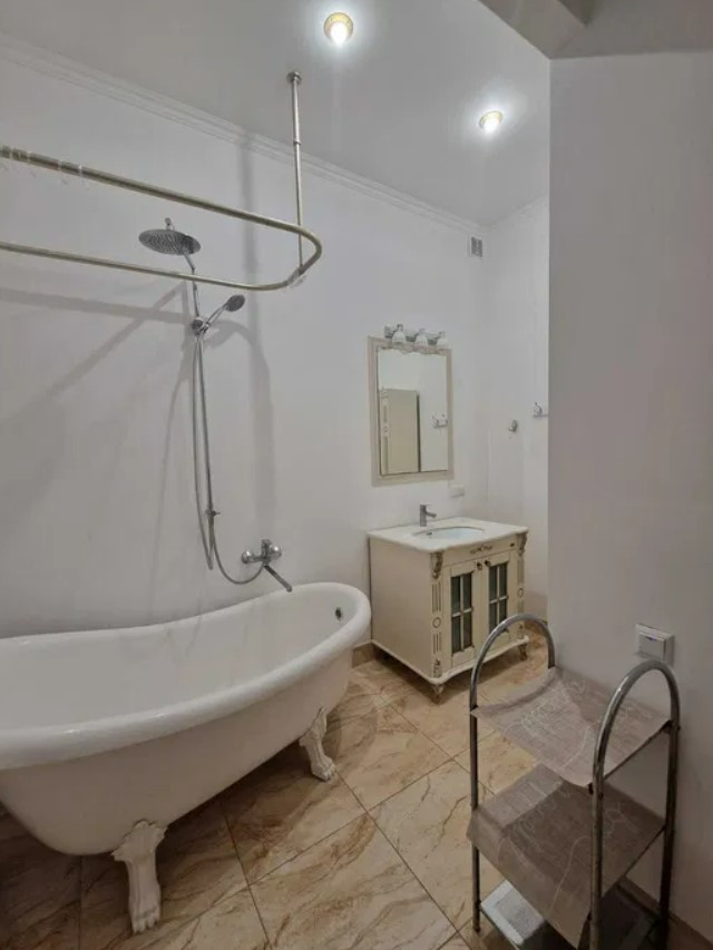 Аренда 5к квартиры в Киеве,  Пирогова ул., 6А 3