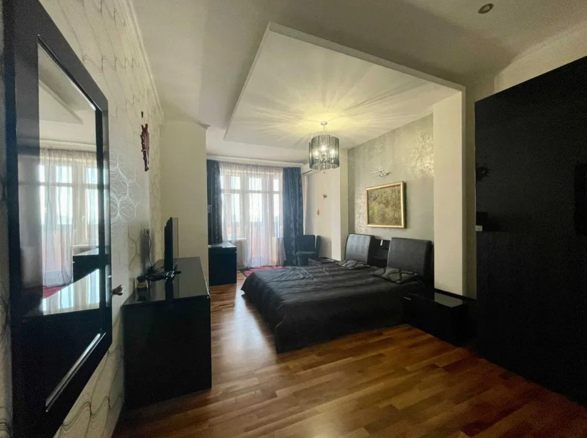 Аренда 5к квартиры в Киеве,  Коновальца ул. (Щорса ул.), 36В 11