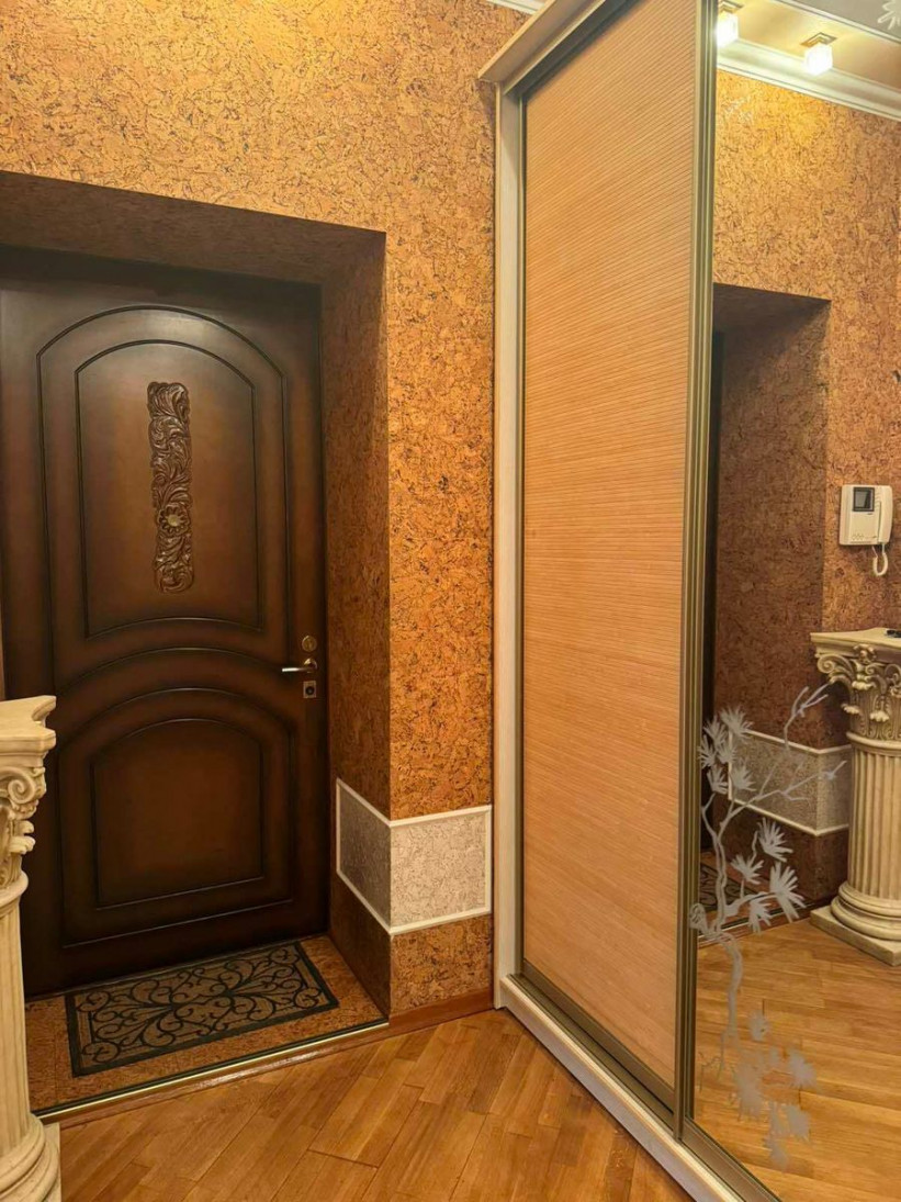 Аренда 3к квартиры в Киеве,  Крещатик ул., 15 7