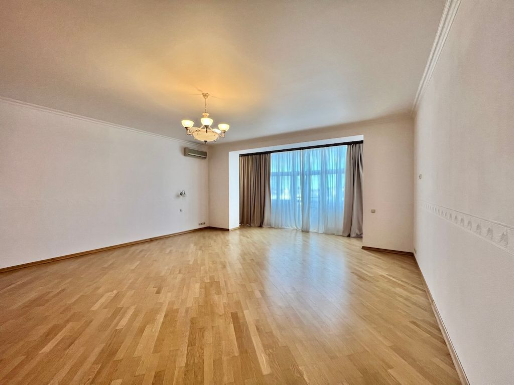 Продажа 4к квартиры в Киеве,  Паторжинского ул., 14 11