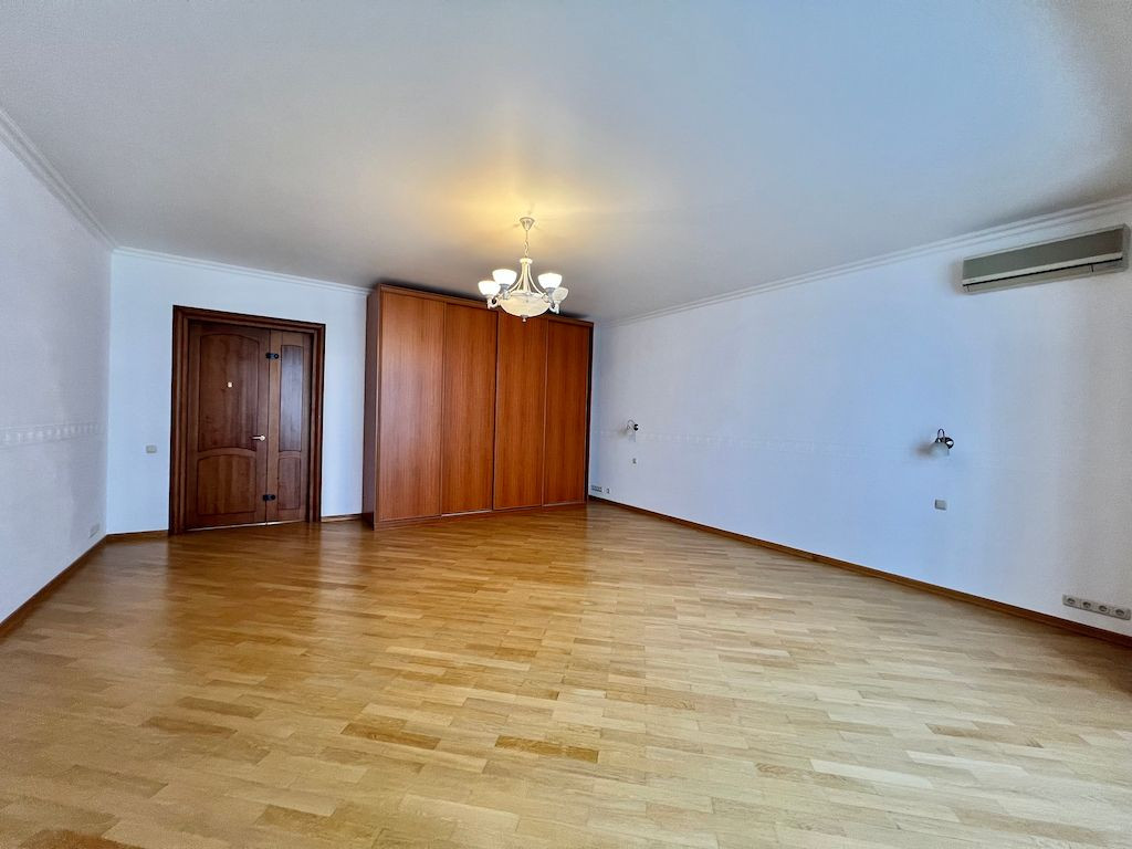Продажа 4к квартиры в Киеве,  Паторжинского ул., 14 12