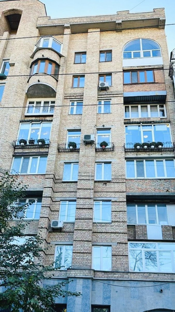Аренда 4к квартиры в Киеве, Большая Житомирская ул., 27 1
