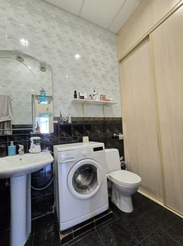 Продажа 2к квартиры в Киеве,  Большая Житомирская ул., 6А 6