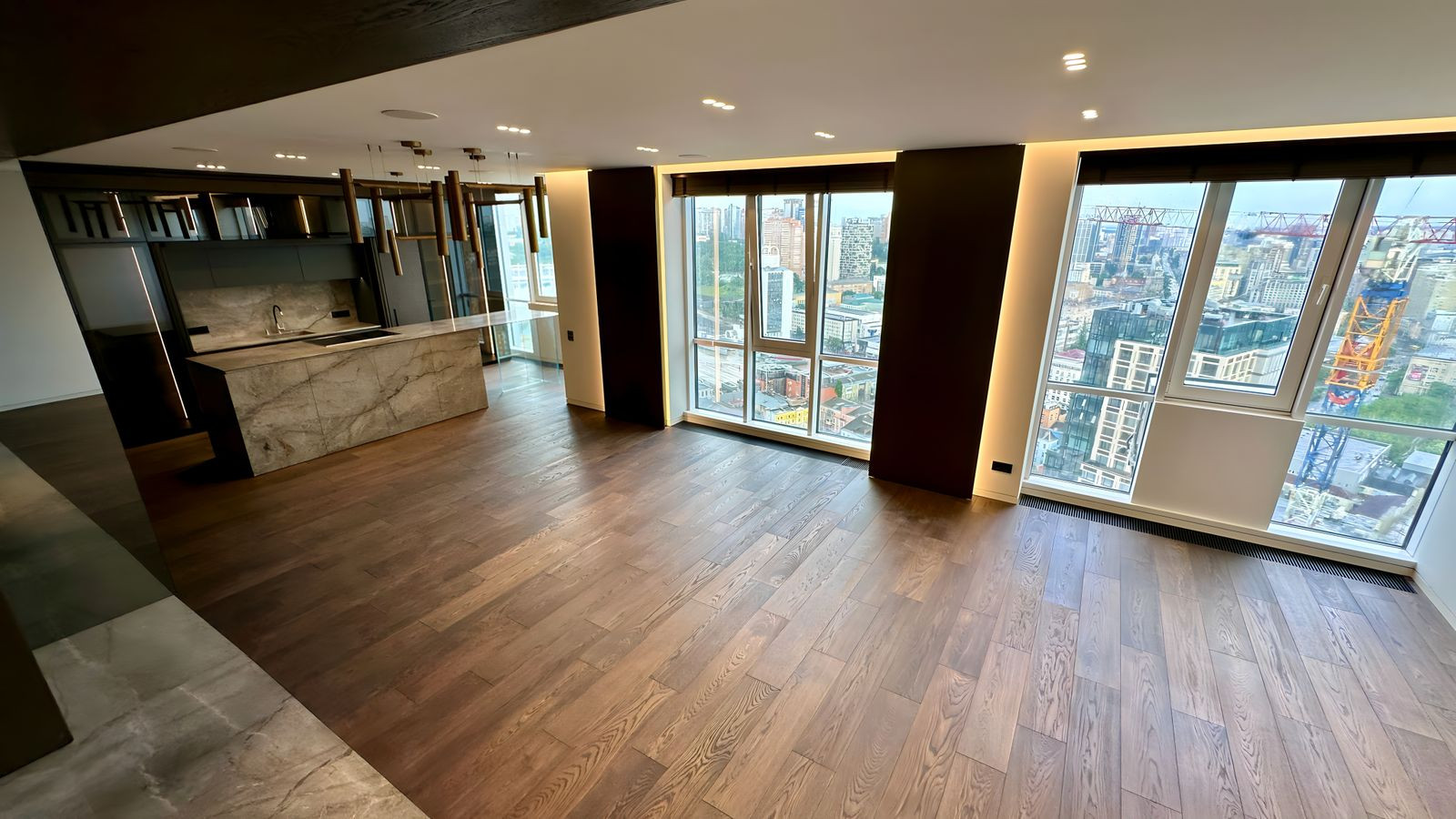 Продажа 3к квартиры в Киеве,  ЖК Роял Тауер, Саксаганского ул., 37К 3