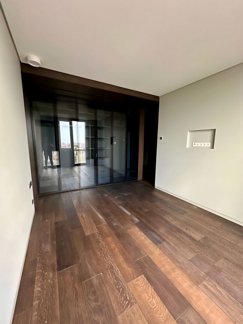 Продажа 3к квартиры в Киеве,  ЖК Роял Тауер, Саксаганского ул., 37К 11