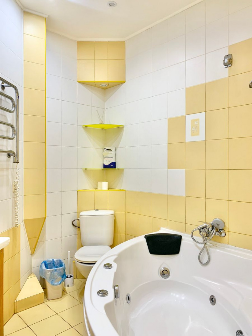 Продажа 3к квартиры в Киеве,  Малая Житомирская ул., 5 6