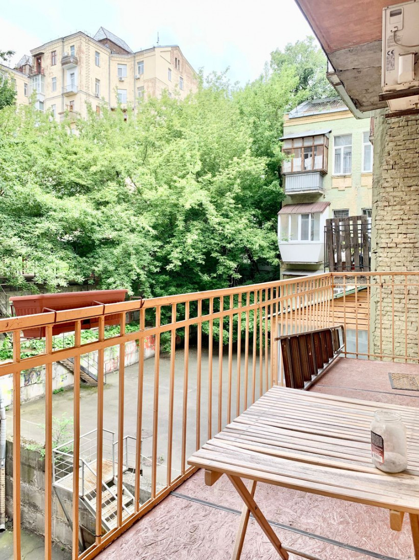 Продажа 3к квартиры в Киеве,  Малая Житомирская ул., 5 9