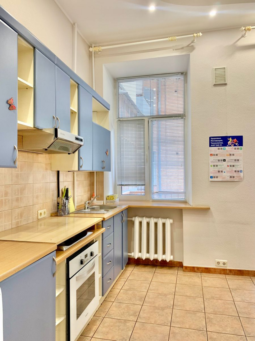 Продажа 3к квартиры в Киеве,  Малая Житомирская ул., 5 12
