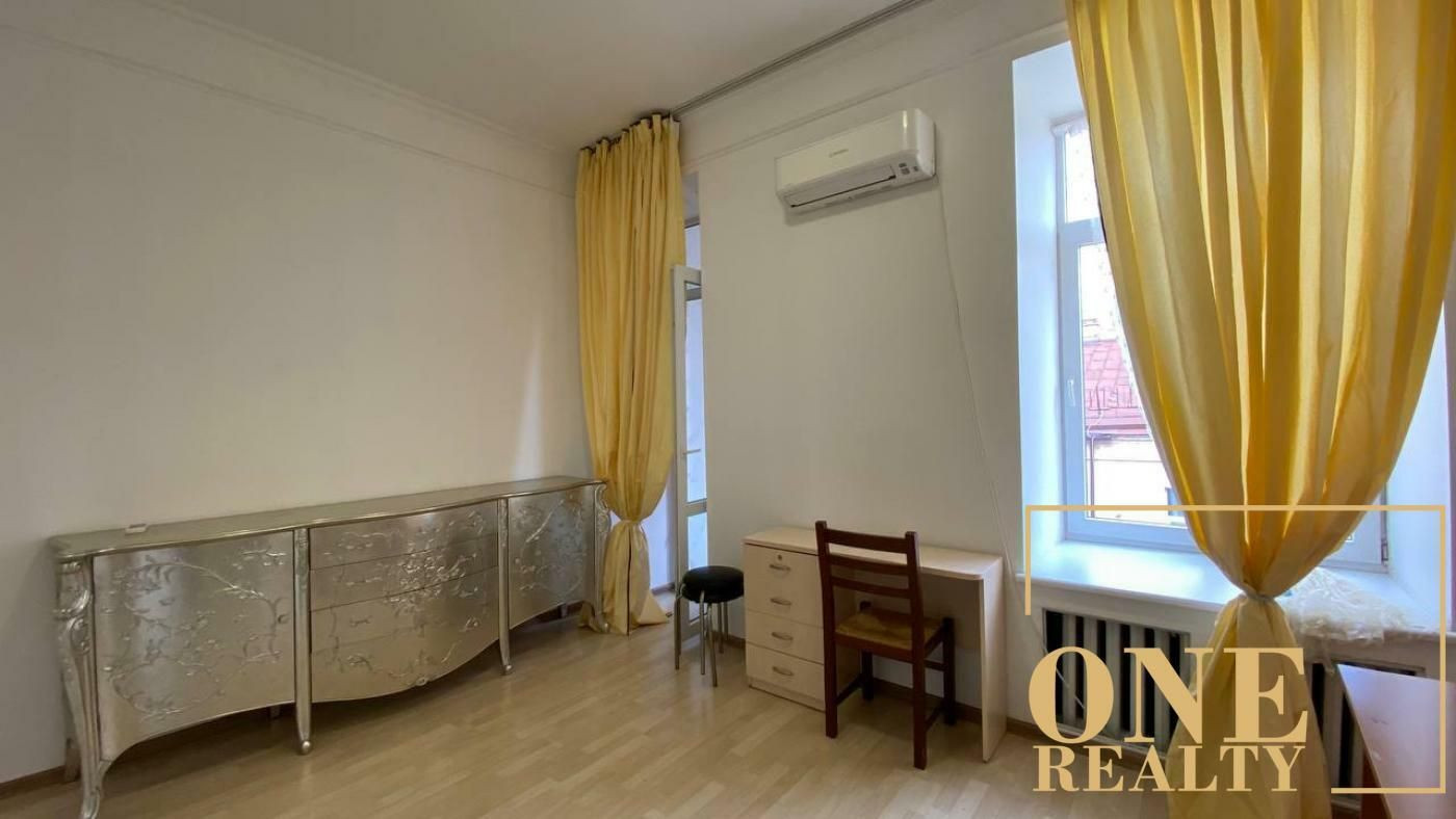 Продажа 3к квартиры в Киеве,  Гоголевская ул., 10 9