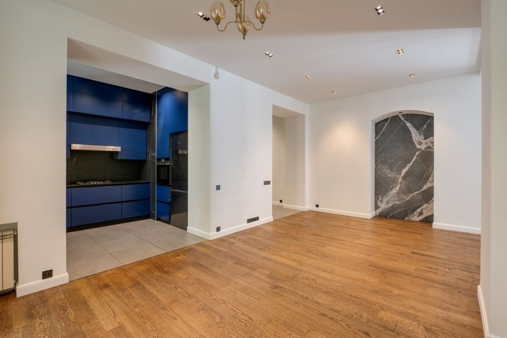 Продажа 2к квартиры в Киеве,  Бессарабская пл., 5 0