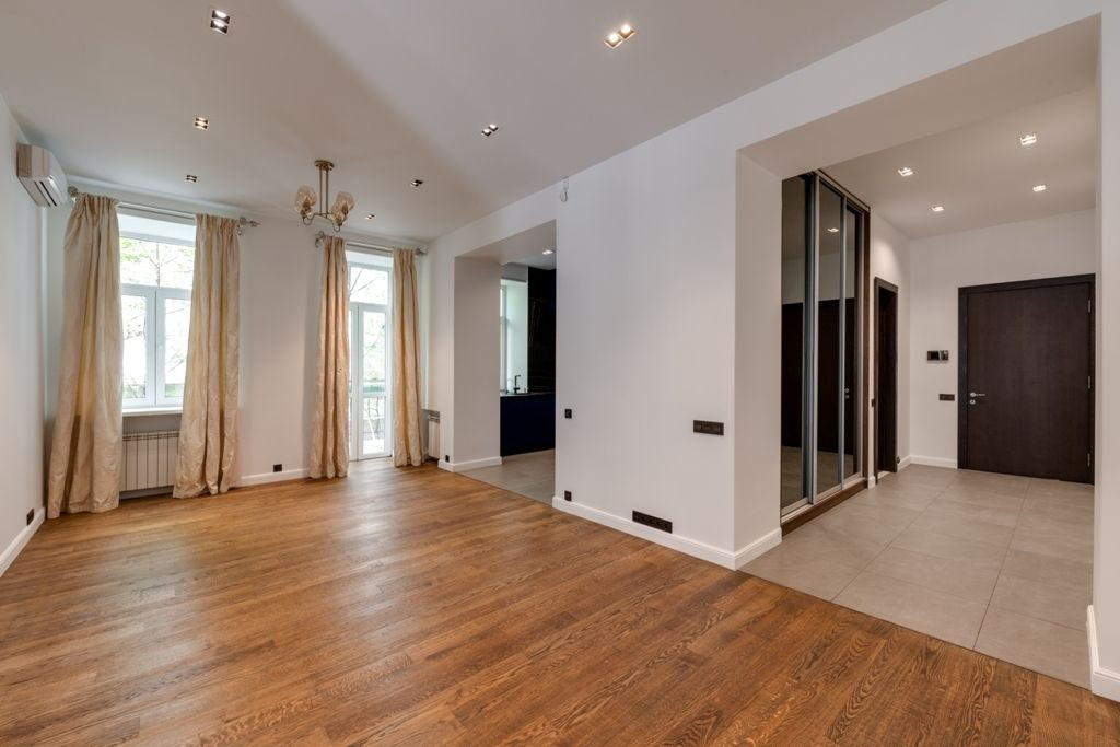 Продажа 2к квартиры в Киеве,  Бессарабская пл., 5 6