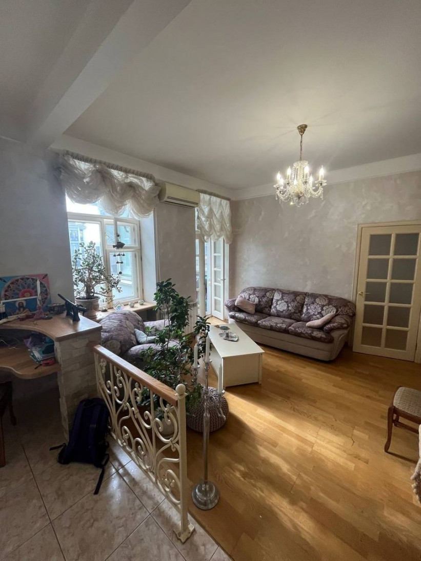 Продажа 3к квартиры в Киеве,  Гончара Олеся ул., 24 8