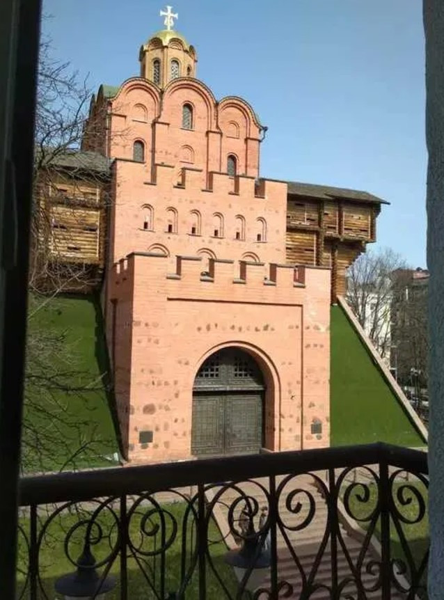Продажа 3к квартиры в Киеве,  Лысенко ул., 1 11