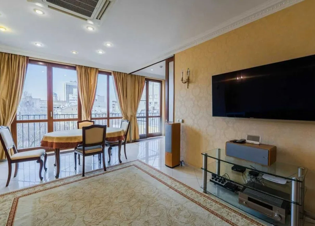 Продажа 4к квартиры в Киеве,  Рейтарская ул., 26 11