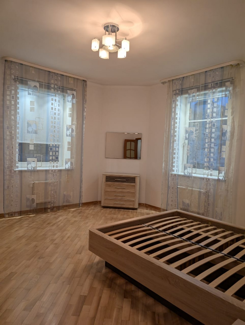 Аренда 4к квартиры в Киеве,  ЖК Хмельницкий, Богдана Хмельницкого ул., 41 6