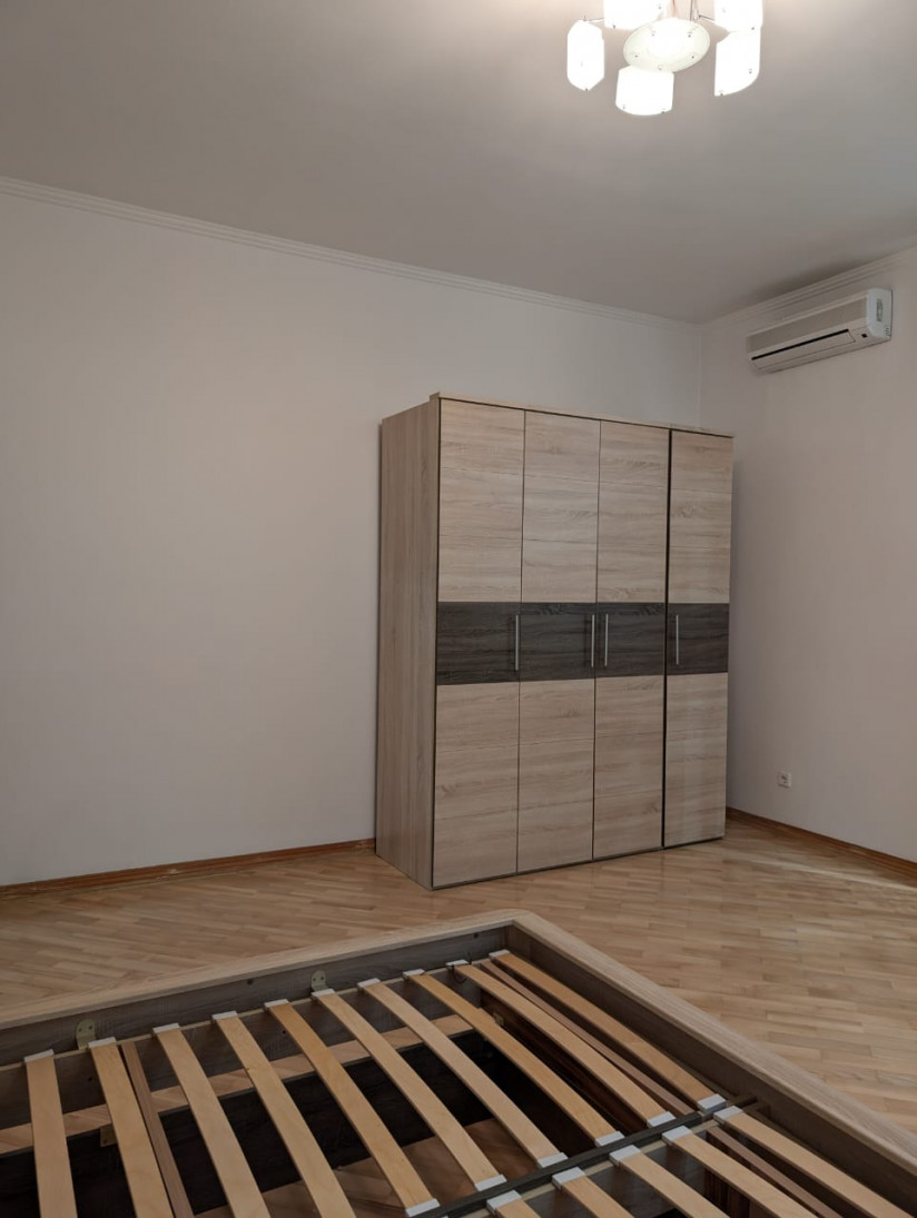 Аренда 4к квартиры в Киеве,  ЖК Хмельницкий, Богдана Хмельницкого ул., 41 15