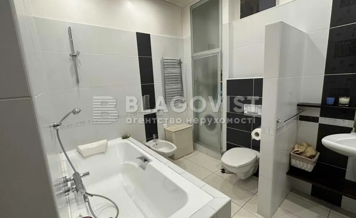Продажа 3к квартиры в Киеве,  Тарасовская ул., 3 5