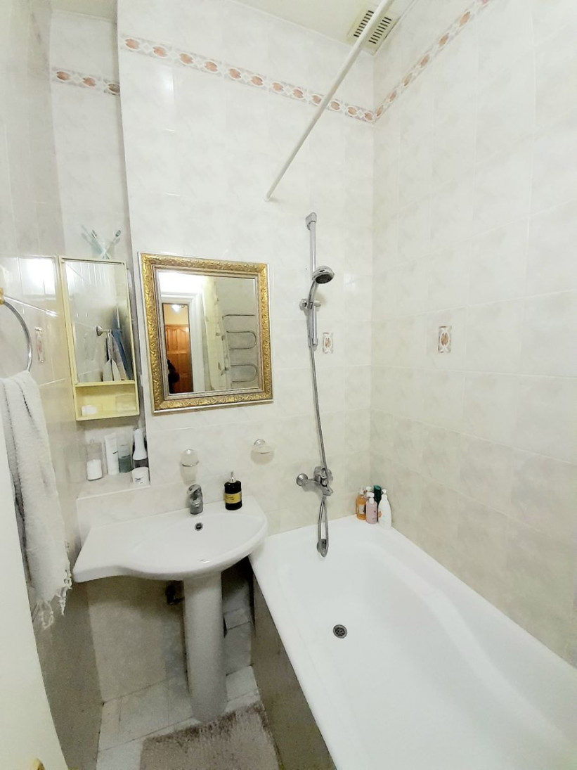 Продажа 2к квартиры в Киеве,  Гончара Олеся ул., 88Б 3