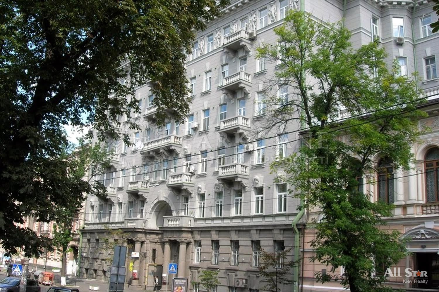 Аренда 3к квартиры в Киеве,  Терещенковская ул., 13 23
