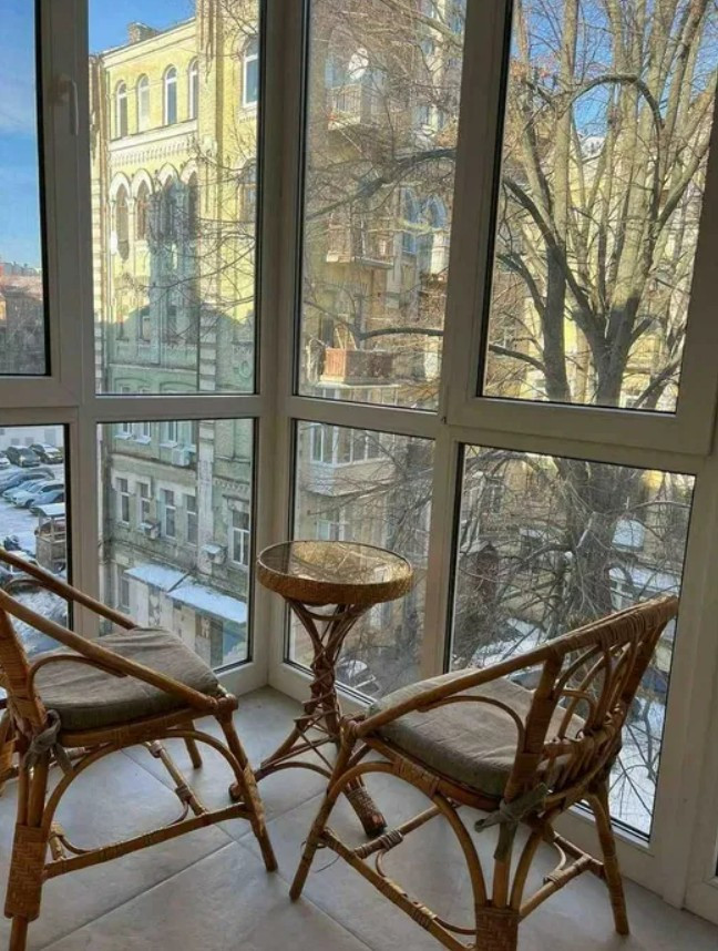 Продажа 3к квартиры в Киеве,  Золотые Ворота, Сечевых стрельцов ул. (Артема ул.), 10 3