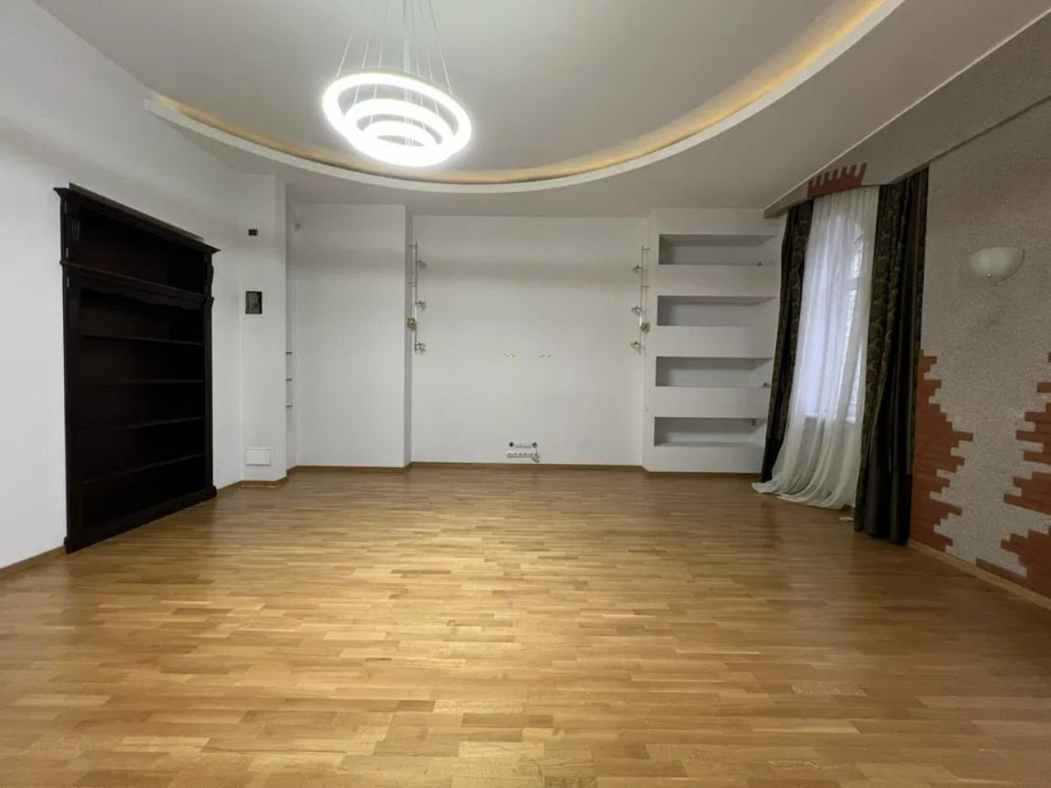Аренда 5к квартиры в Киеве,  Большая Житомирская ул., 24Б 12