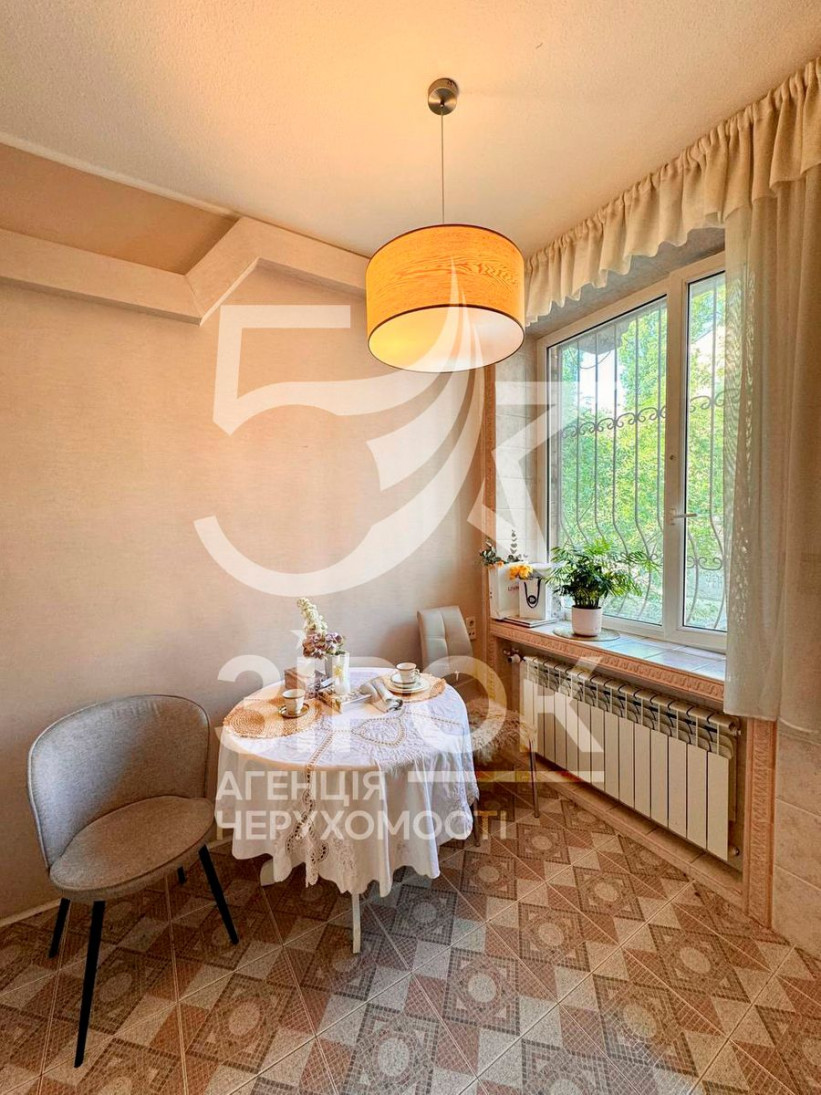 Продажа 2к квартиры в Киеве,  Чикаленко Евгения ул. (Пушкинская ул.), 2-4/7 10