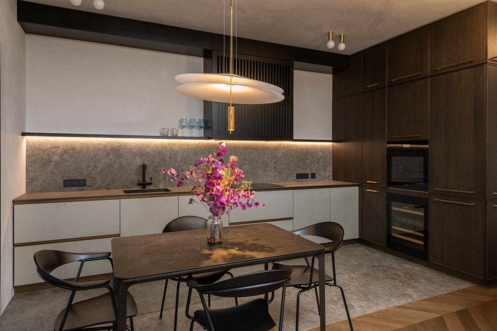 Аренда 3к квартиры в Киеве,  ЖК Einstein Concept House, Златоустовская ул., 22 13