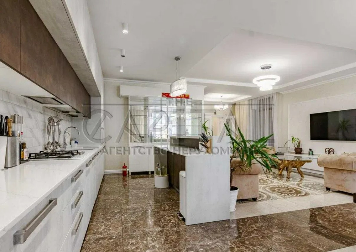 Продажа 5к дома в Киеве, Сырецкая ул., 17