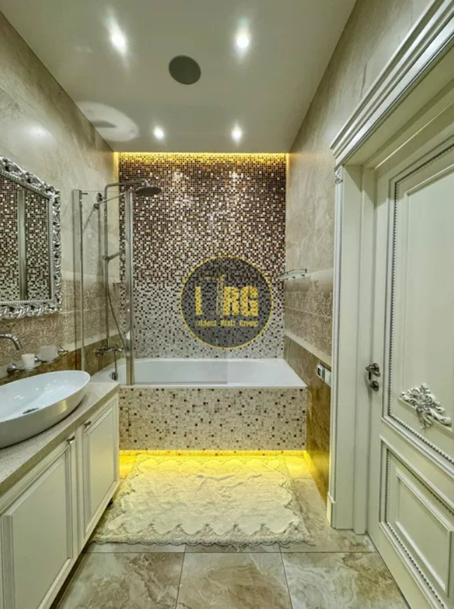 Продажа 2к квартиры в Киеве,  ЖК Роял Тауер, Саксаганского ул., 37К 7