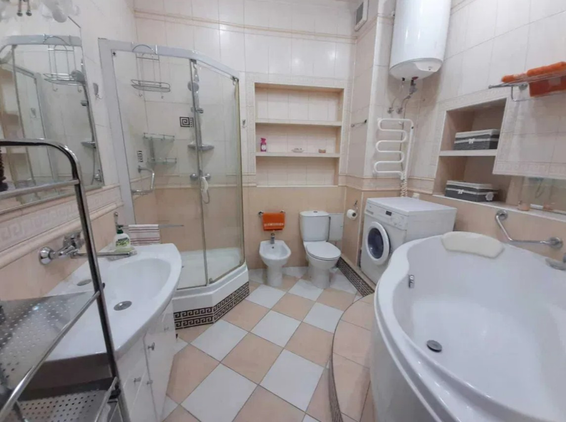 Продажа 4к квартиры в Киеве,  Золотые Ворота, Золотоворотская ул., 2 1