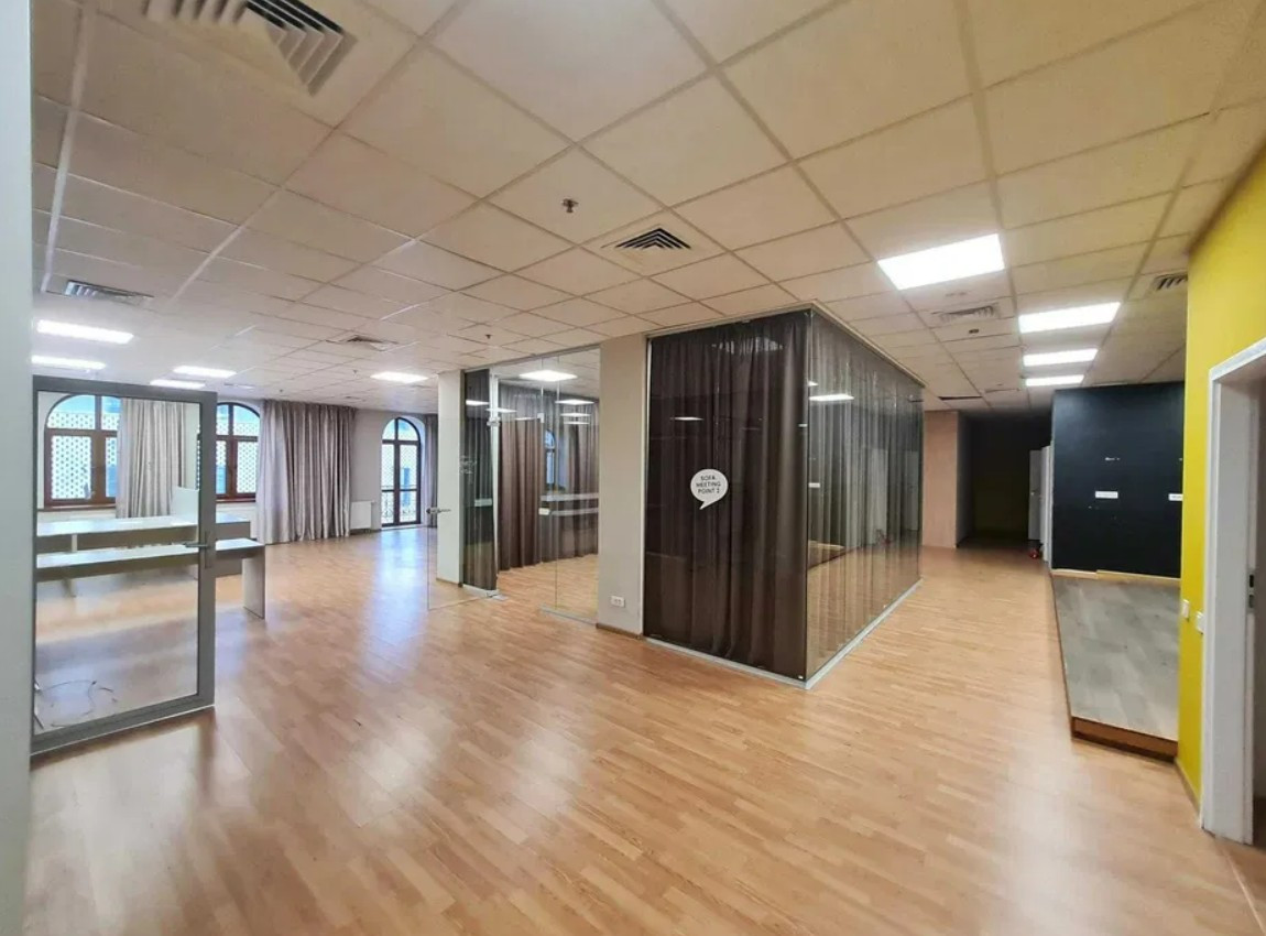 Аренда офиса в Киеве,  Сагайдачного Петра ул., 33 0