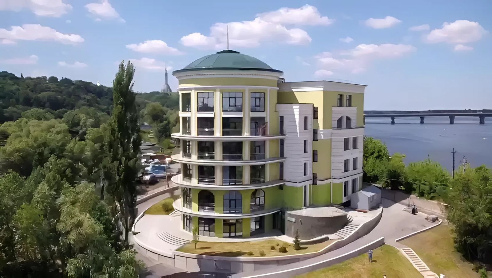 Продаж будівлі в Києві,  Набережно-Печерська дорога, 10 12