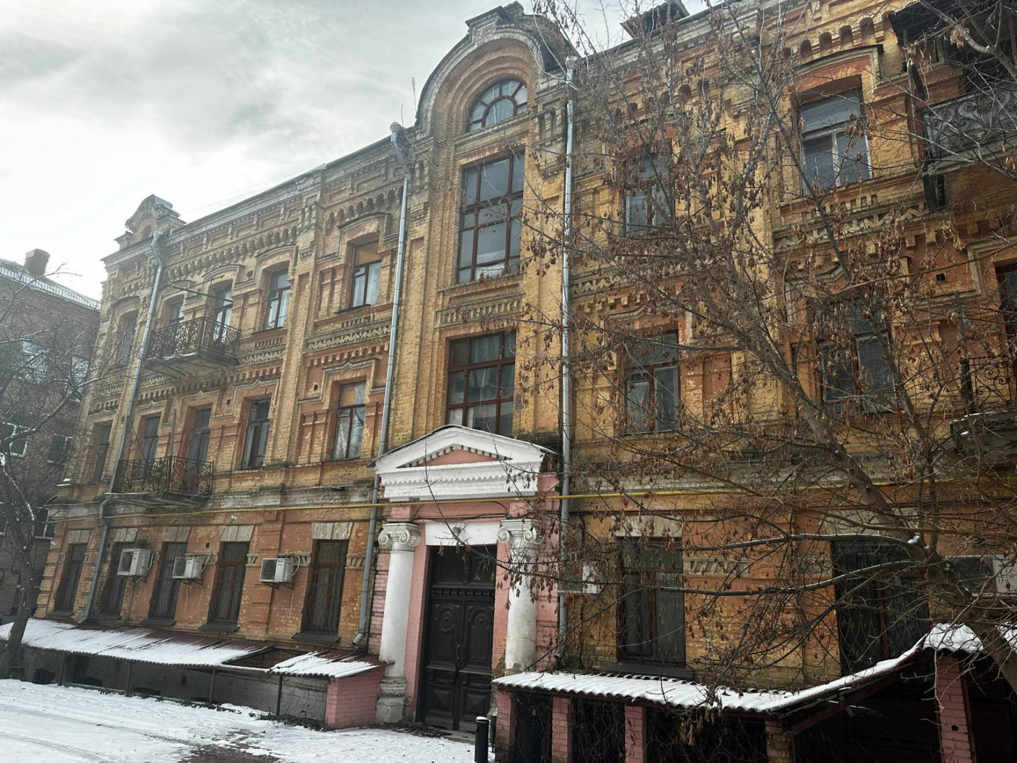 Продажа здания в Киеве, Ярославов Вал ул., 6