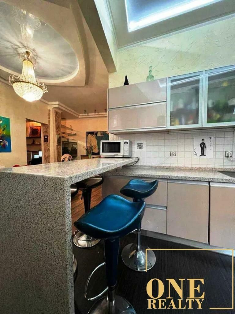 Продажа 4к квартиры в Киеве, Крещатик ул., 25 11