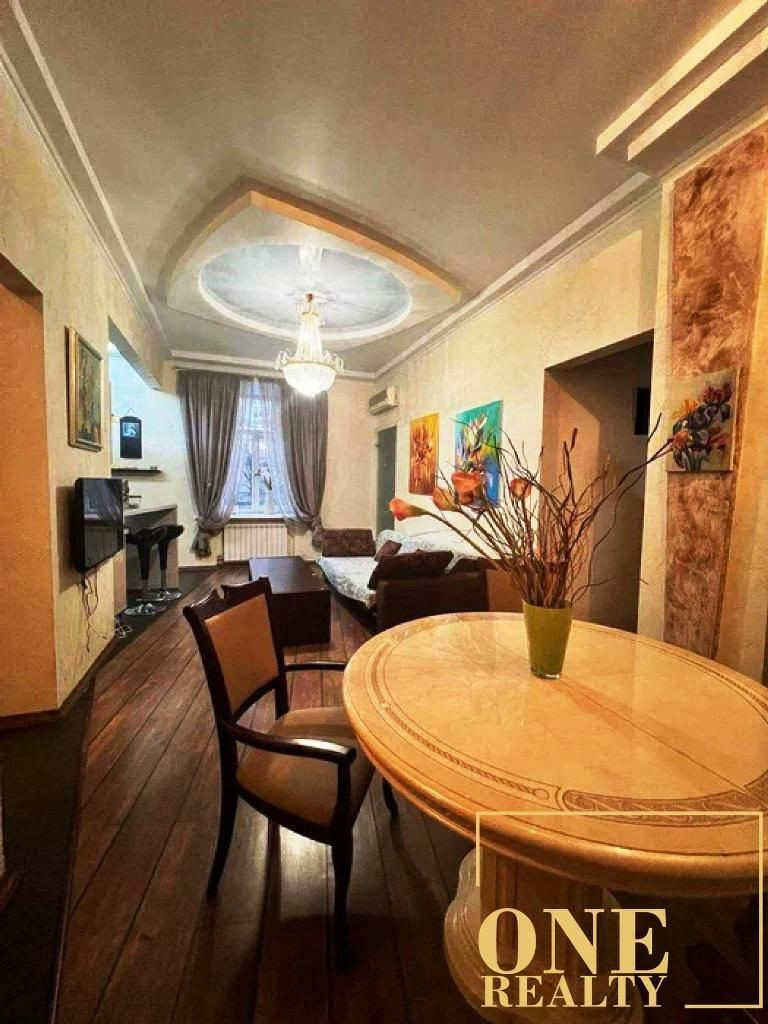Продажа 4к квартиры в Киеве, Крещатик ул., 25 13