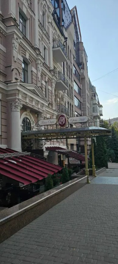Продажа здания в Киеве,  Богдана Хмельницкого ул., 1