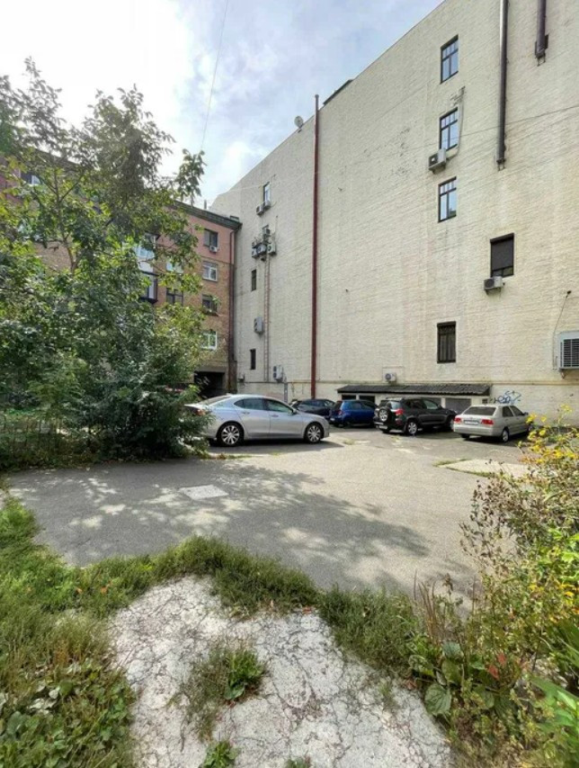 Продажа здания в Киеве,  Саксаганского ул., 1