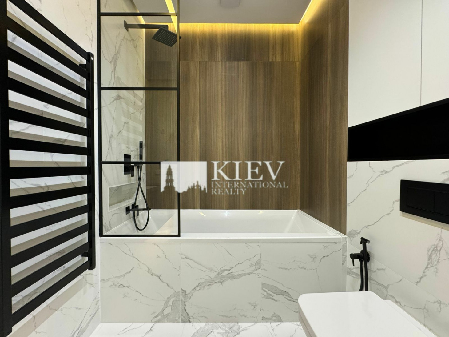 Аренда 3к квартиры в Киеве,  ЖК Бульвар Фонтанов, Саперне Поле ул., 5А 1