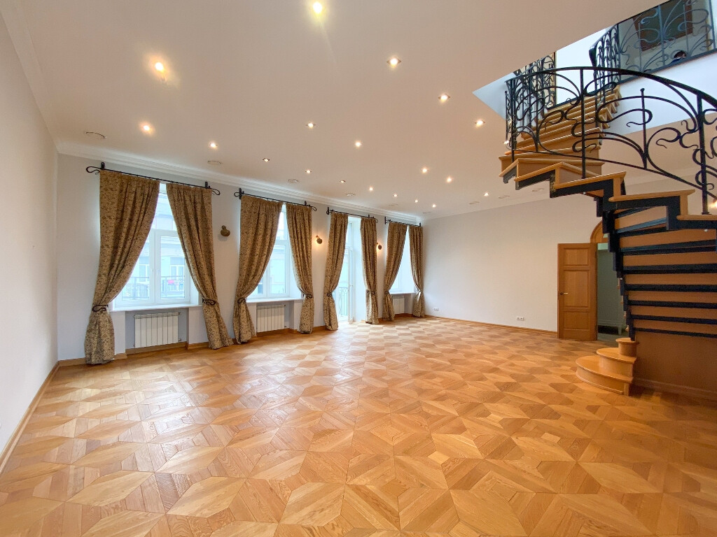Аренда 5к квартиры в Киеве, Терещенковская ул., 13 0
