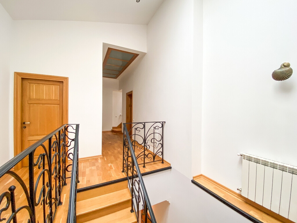 Аренда 5к квартиры в Киеве, Терещенковская ул., 13 9
