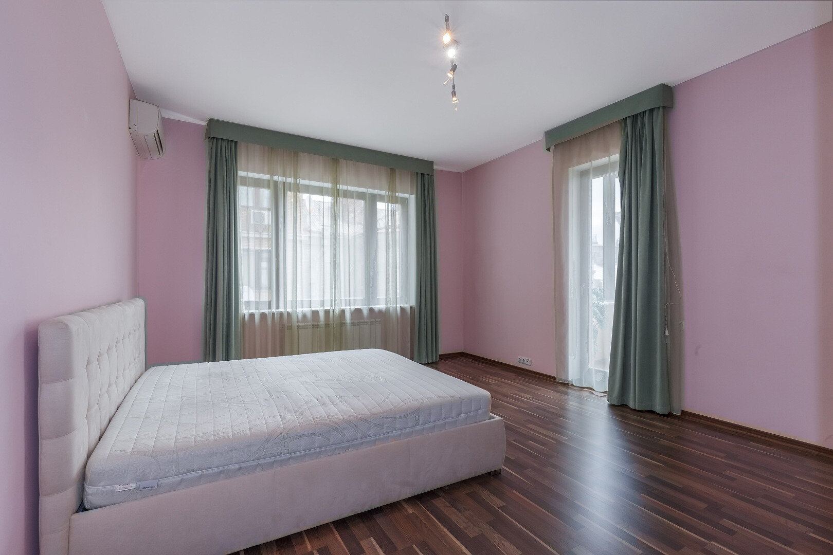 Аренда 4к квартиры в Киеве,  Кропивницкого ул., 10 9