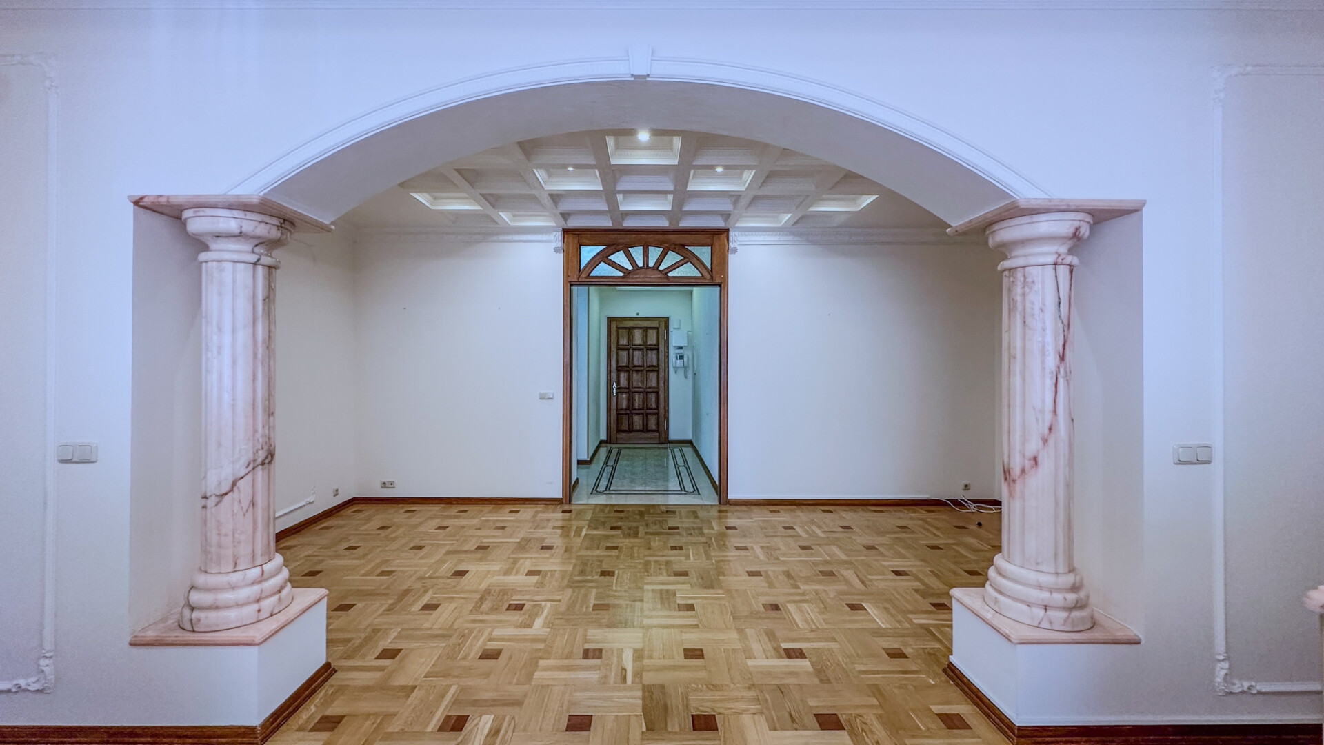 Аренда 4к квартиры в Киеве,  Кудрявская ул., 13-19 4