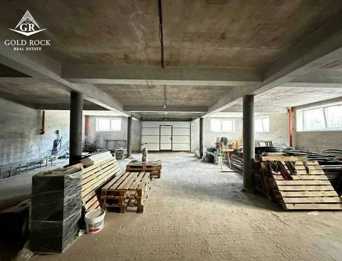 Продажа здания в Киеве,  Яготинская ул., 2
