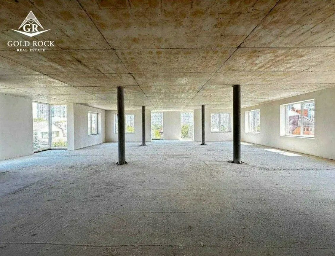 Продажа здания в Киеве,  Яготинская ул., 5