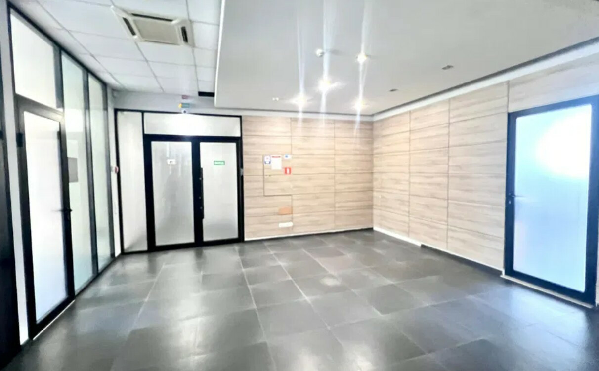 Продажа здания в Киеве,  Бульварно-Кудрявская ул. (Воровского ул.), 6