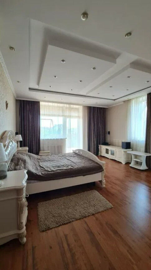 Аренда 5к дома в Киеве,  Богомазова Александра ул., 18