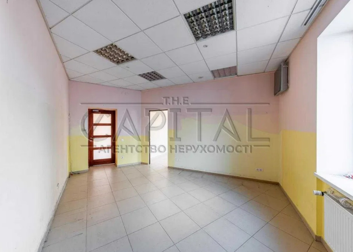 Продажа 9к дома в Киеве,  Полевая ул., 12