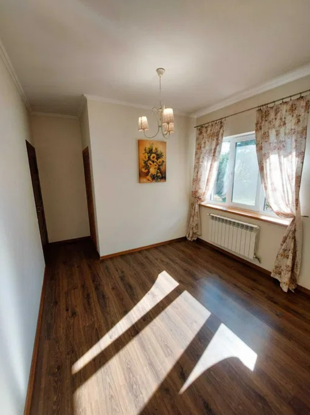 Продажа 4к дома в Киеве,  Лесники 5