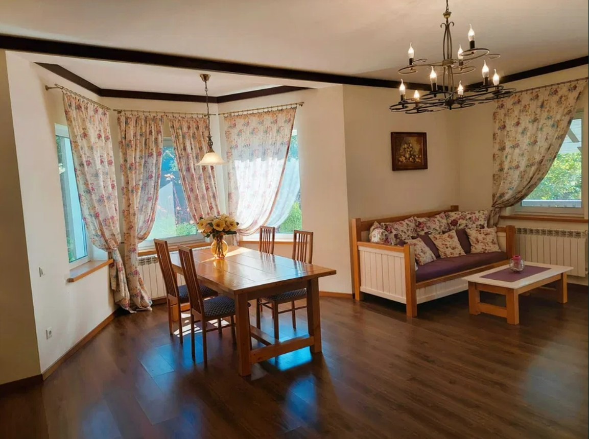 Продажа 4к дома в Киеве,  Лесники 9