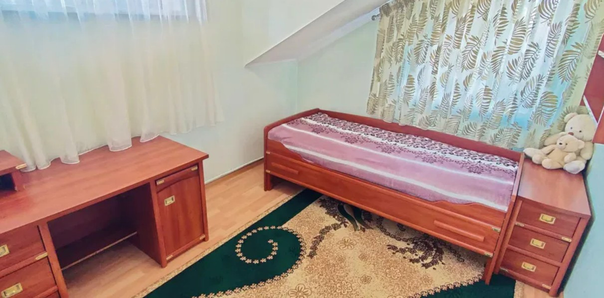 Продажа 6к дома в Киеве, Хотов 12